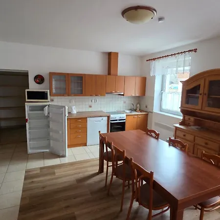 Usvit Podkopná Lhota