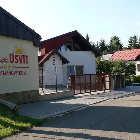 아파트 Usvit *